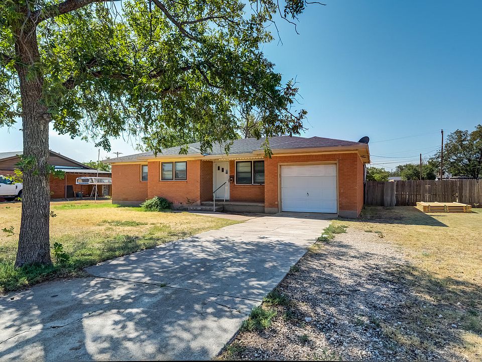 1st image of 412 Hicks Pl