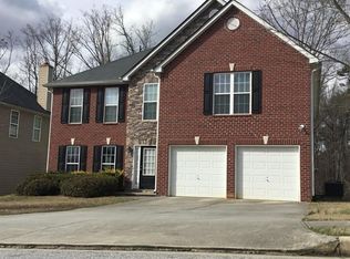 5889 Fairington Farms Ln, Lithonia, GA