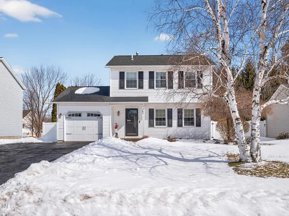 8 Corina Court, Watervliet, NY 12189