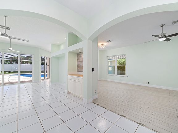 3rd image of 6344 Hatteras Club Drive