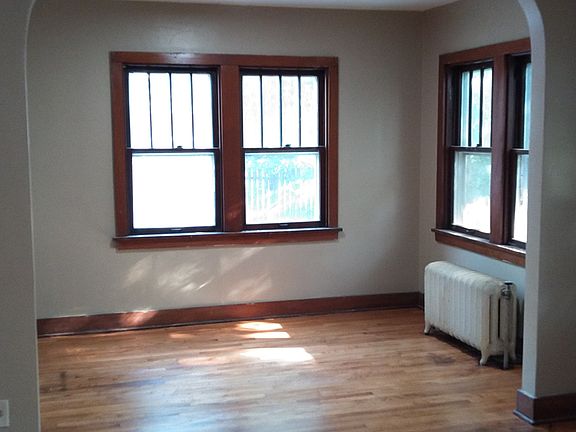 5th image of 322 W 10th St #2