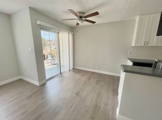 1208 1/2 S Norton Ave #3D, Los Angeles, CA 90019