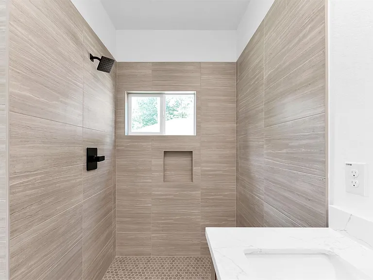11403 Alcott Dr — Photo 33
