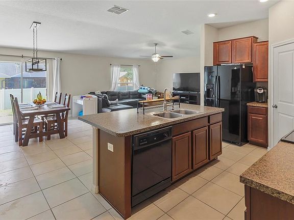 2nd image of 135 CASCADE BEND DRIVE
