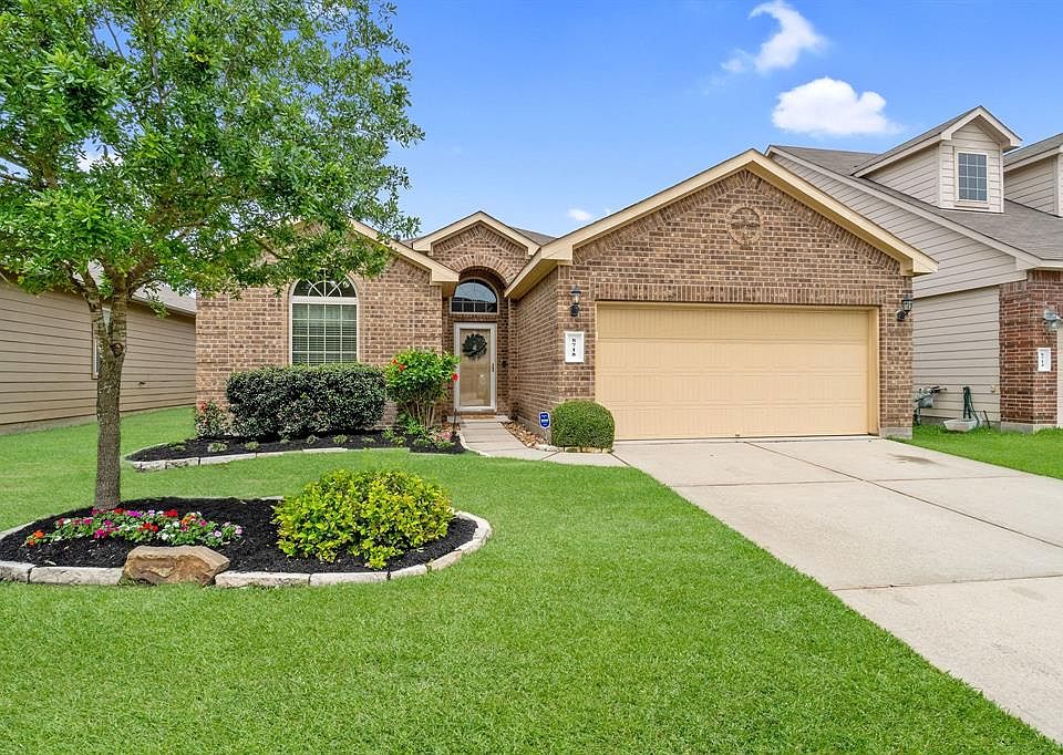 1st image of 8718 Sunrise Canter Dr