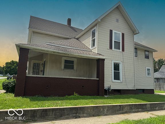 2nd image of 612 E Market St