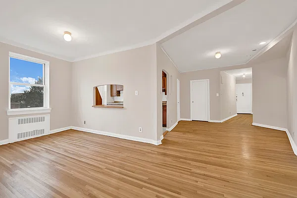 Sold by Remax Real Estate Professionals | media 6