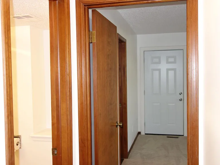 7116 S Indianapolis Ave — Photo 20