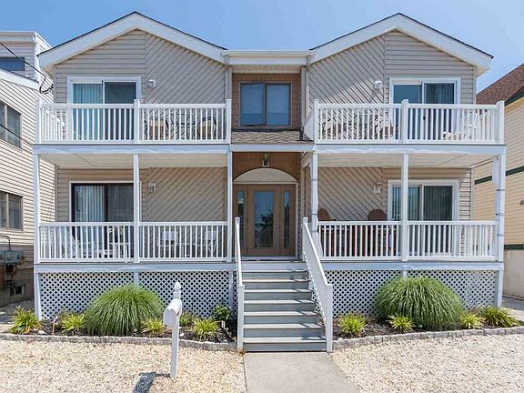 2nd image of 217 86th St #Sea