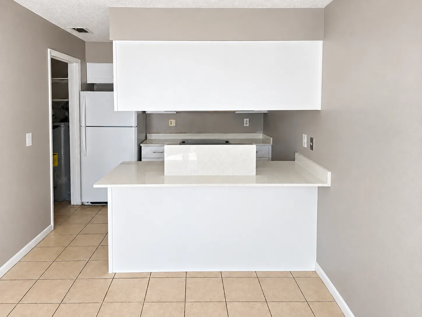 2 bed, 900 sqft, $1,350 — Photo 1