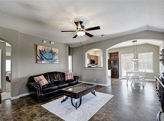 5th image of 219 Teron Dr