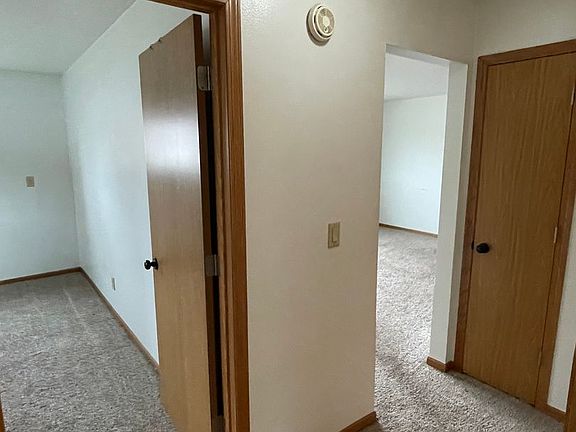 5th image of 612 6th St E APT 2