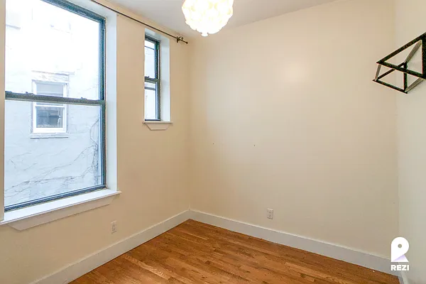 Rented by REZI | media 3