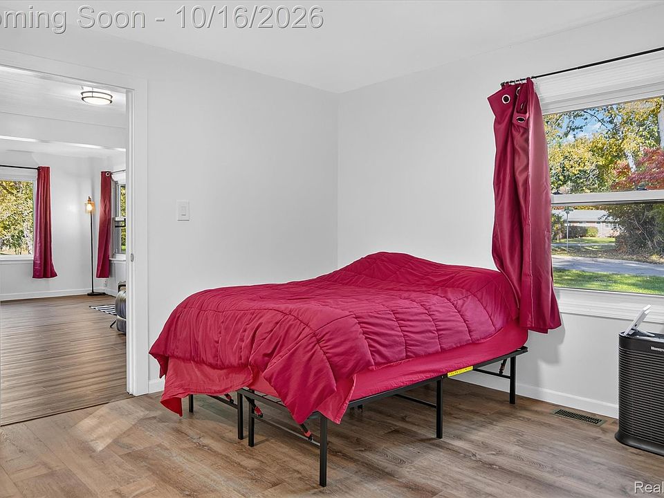 34129 Rhonswood St, photo 12