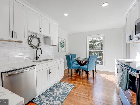 6030 Ticonderoga Ct, Burke, VA 22015