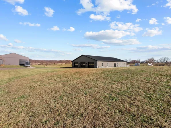 2478 Royal Center Pike, Logansport, IN 46947