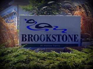 618 Brookstone Ct, Marquette, MI 49855