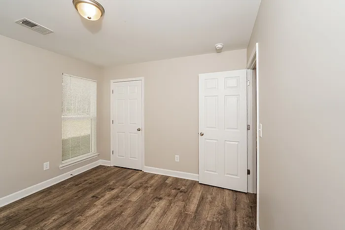 160 Willowridge Ln — Photo 5