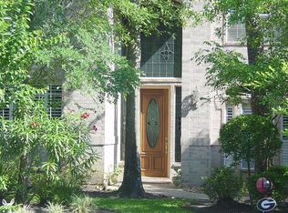 26 Orchard Pines Pl, Spring, TX 77382