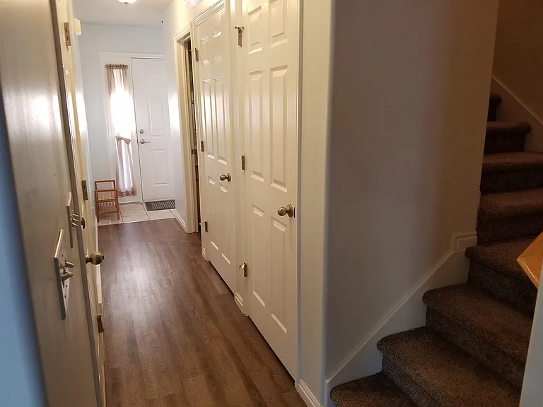 1153 S 1420 E — Photo 2