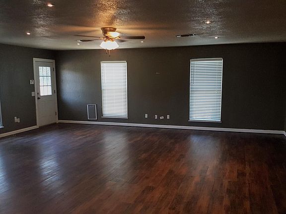 2nd image of 4617 Hetrick Dr