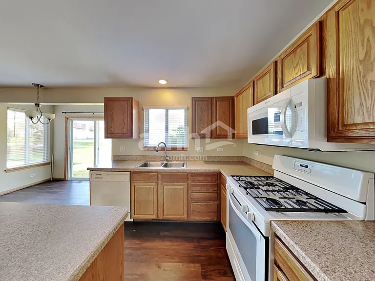34406 N Columbine Ct — Photo 4