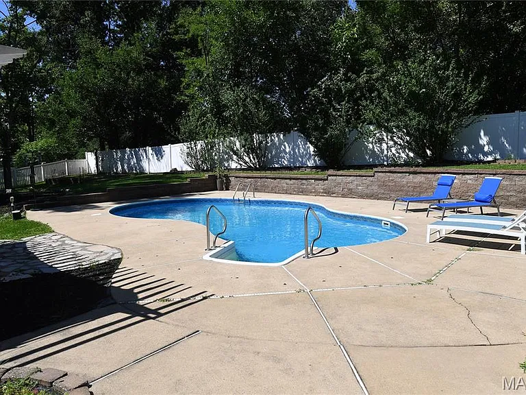 1419 Sawyers Trail Ct — Photo 57
