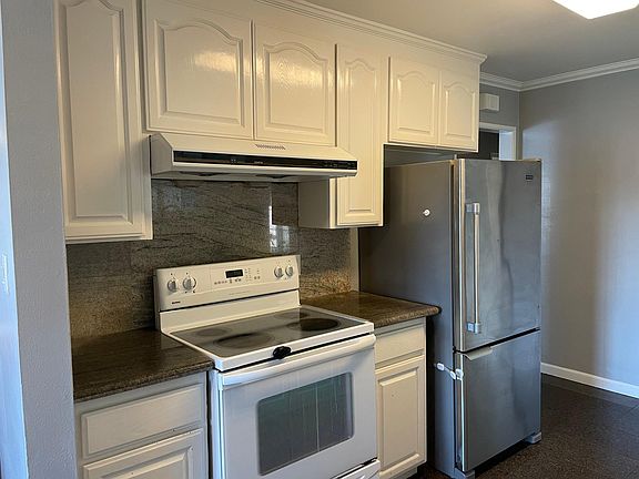 Kitchen stove