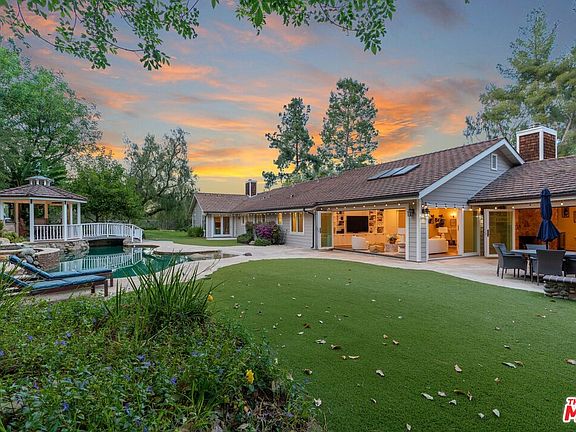 3rd image of 24901 Jim Bridger Rd