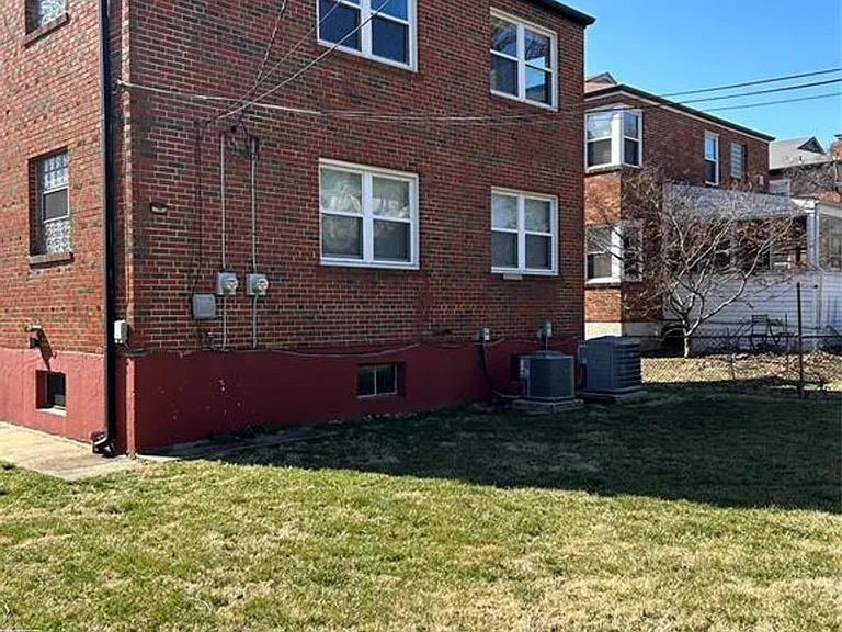 7227-7229 Balson Ave — Photo 24