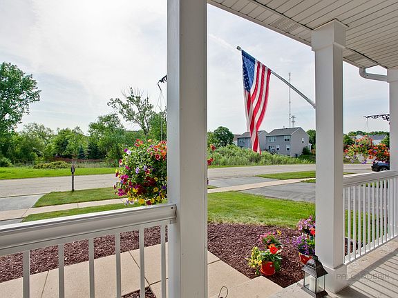 Neighborhood View