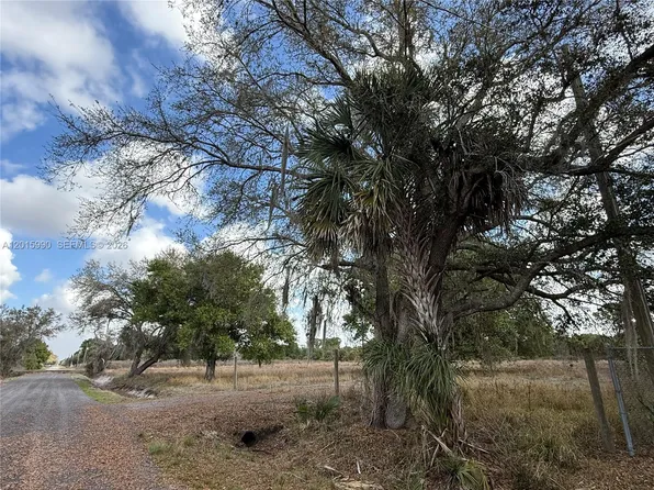 235 & 225 S Arboleda St, Clewiston, FL 33440