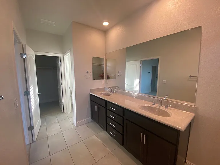 35 Huddlestone Cir — Photo 22