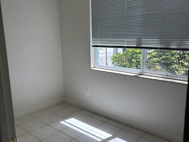 312 W Cornelius Cir — Photo 15