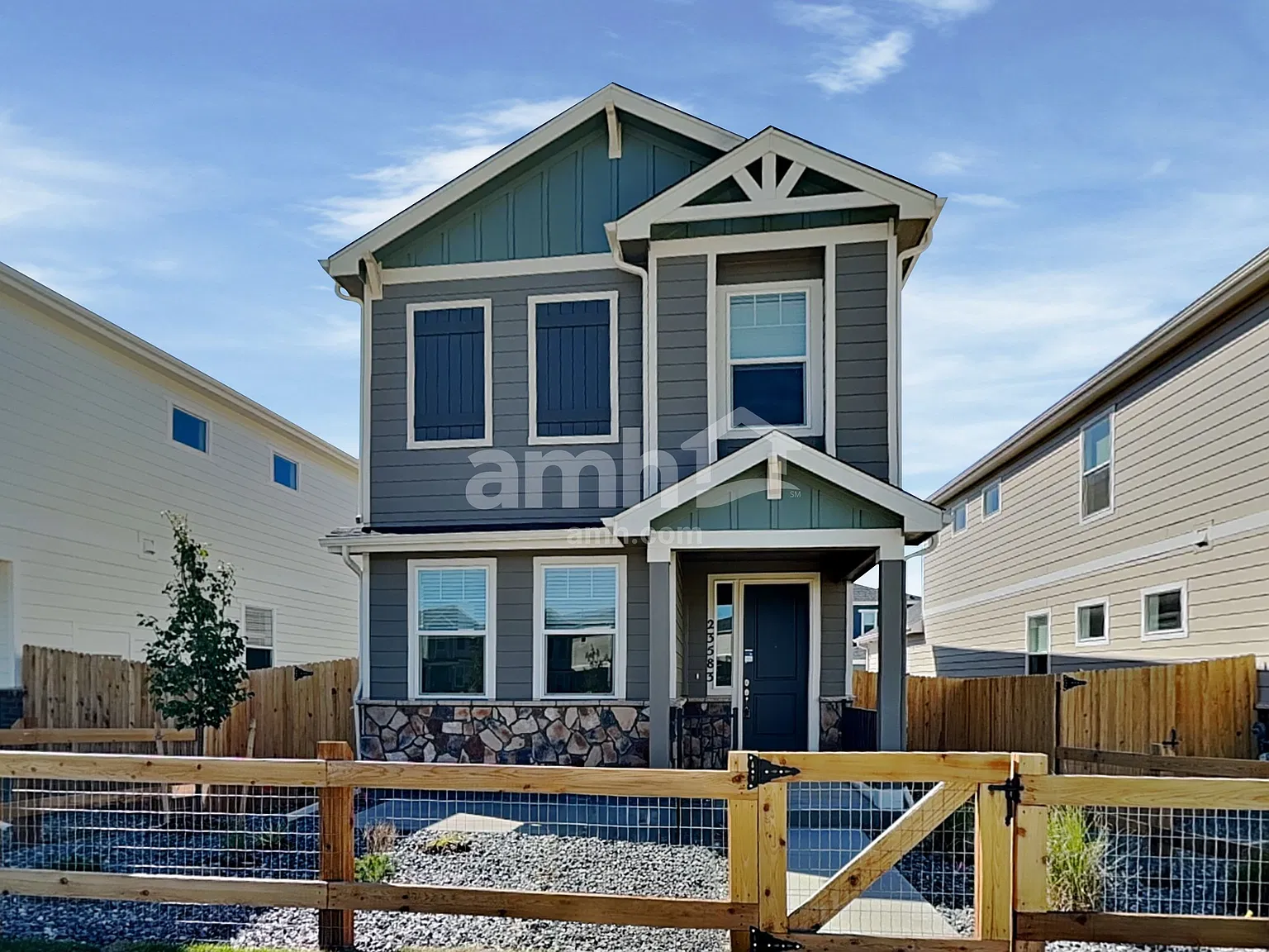 4 bed, 3.5 bath, 2546 sqft, $3,160 — Photo 1