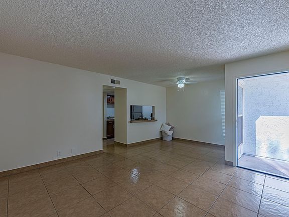 5th image of 3101 N 36th St #213