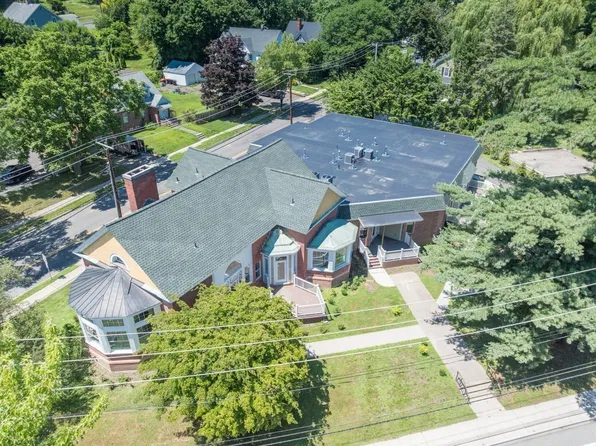 27 Bardwell St Unit 5, South Hadley, MA 01075