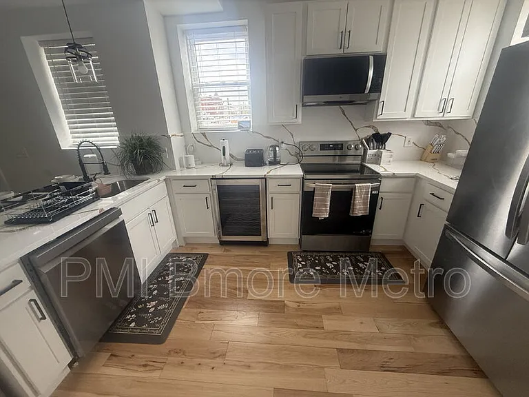 1756 E North Ave — Photo 20