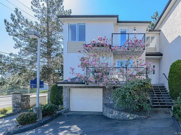 300 Six Mile Rd #1, View Royal, BC V9B 5Y3