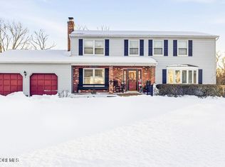 4 Cherrytree Cir, Howell, NJ 07731
