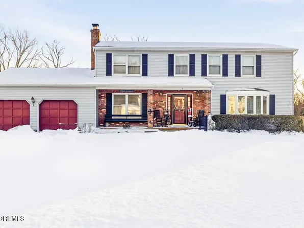 4 Cherry Tree Circle, Howell, NJ 07731