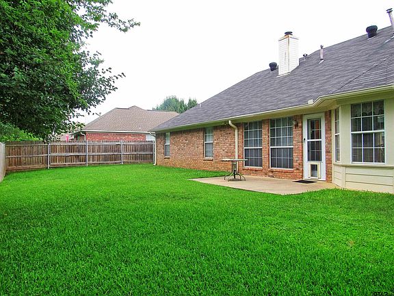 4th image of 109 Bluebird Ln