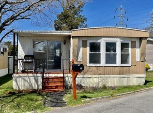 242 Manton St TRLR 36, Pawtucket, RI 02861