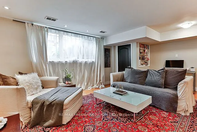 25 Love Cres #LOWER — Photo 6