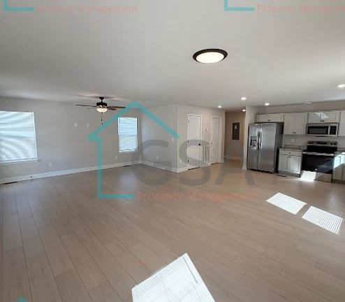5th image of 4304 Edwards Rd #D