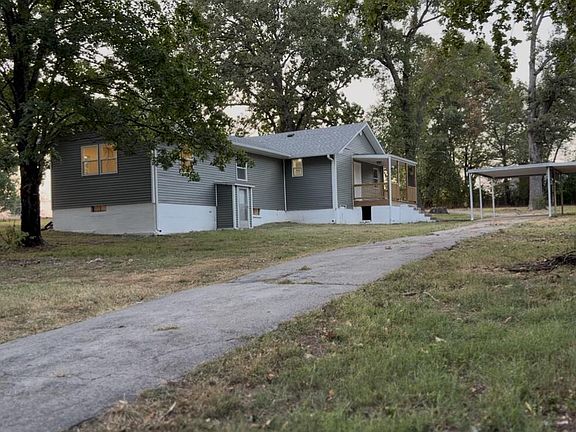 3rd image of 7645 Carver Rd