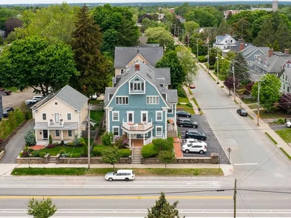 1291 Narragansett Blvd #6, Cranston, RI 02905