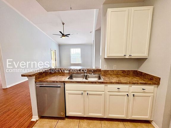 3rd image of 10123 Courtney Palms Blvd APT 301