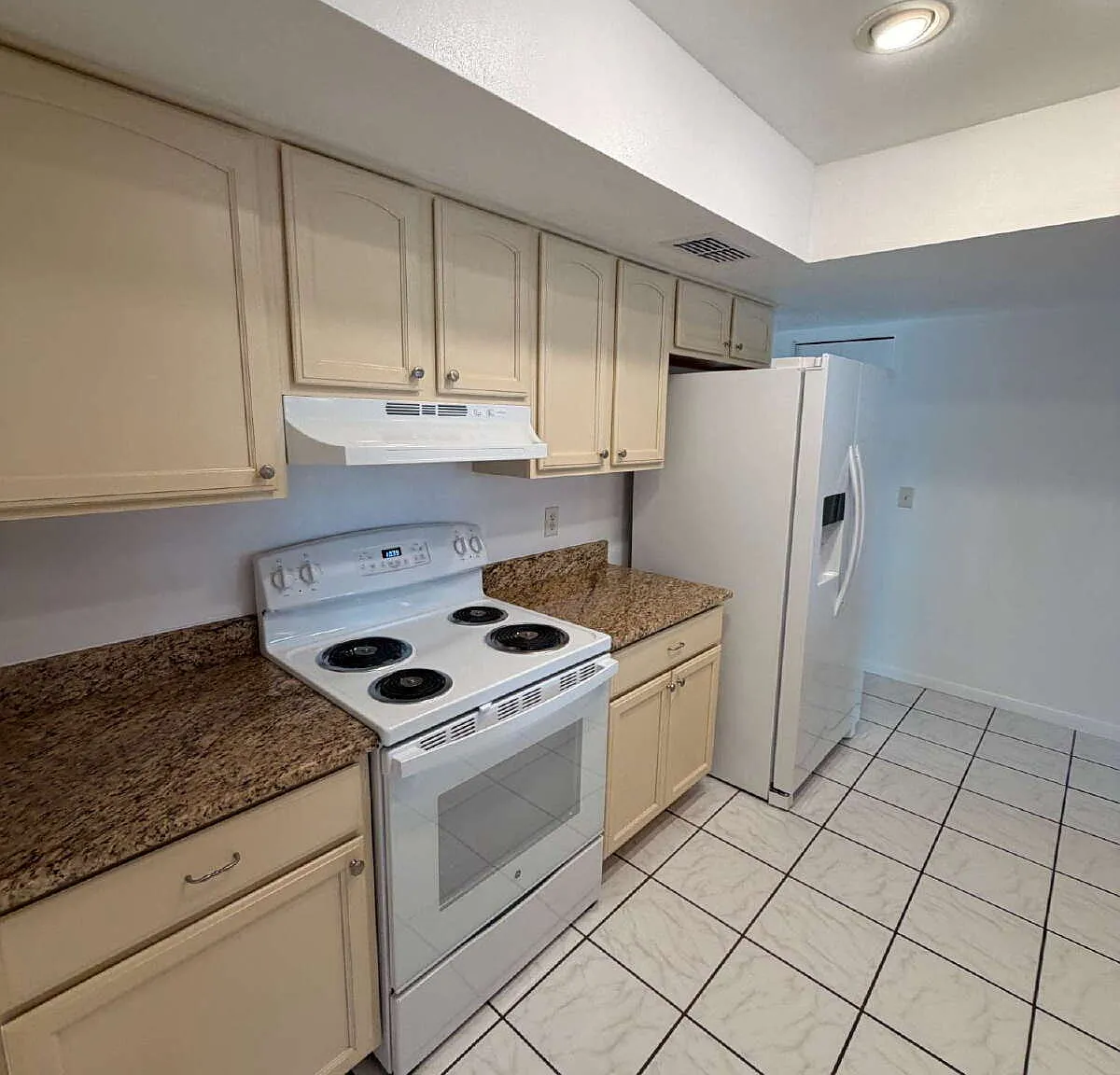3 bed, 2.0 bath, $2,450 — Photo 3