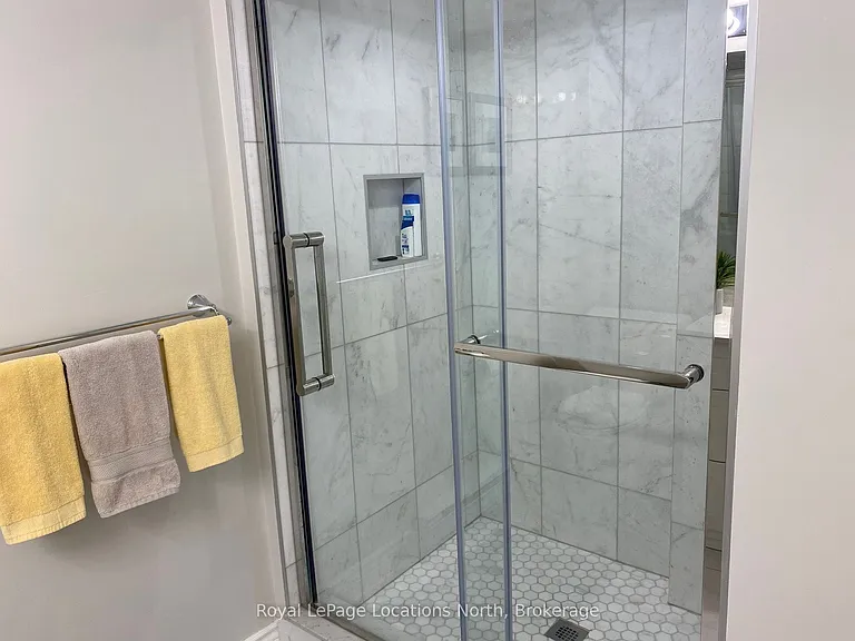 120 Fairway Ct #220 — Photo 24